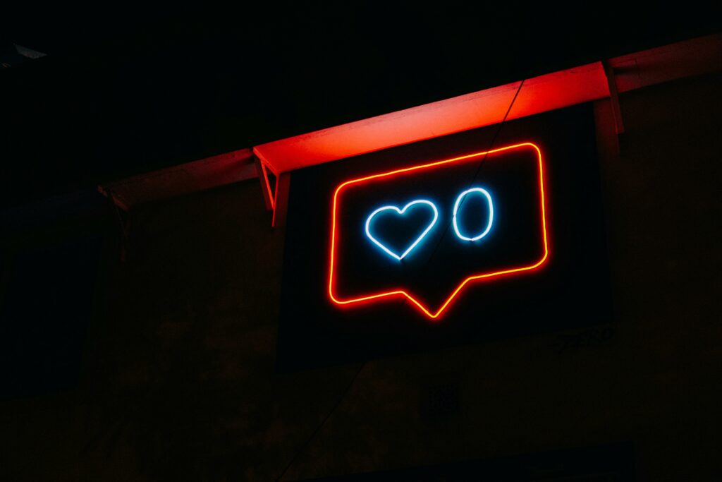 Panneau led avec un comteur de j'aime a zéro